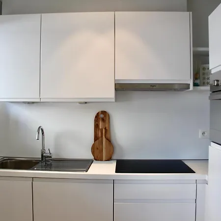 Zeehalm - 20m From The Beach Apartment